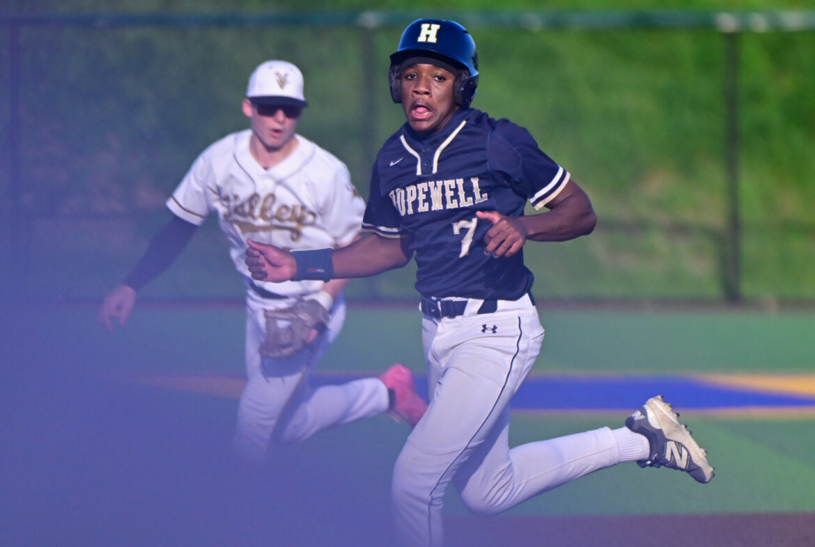 5-18-2026 Hopewell v Valley-2057
